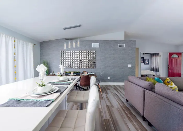 Holiday home Blumoon-private Pool & Fire Pit-projection Theater