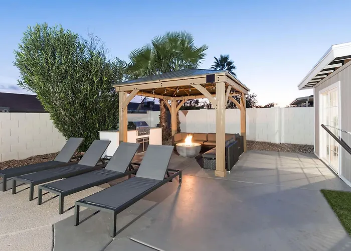 Blumoon-private Pool & Fire Pit-projection Theater Holiday home